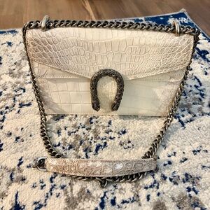 White Croc-Embossed Leather Shoulder Bag / Crossbody with Horseshoe Buckle